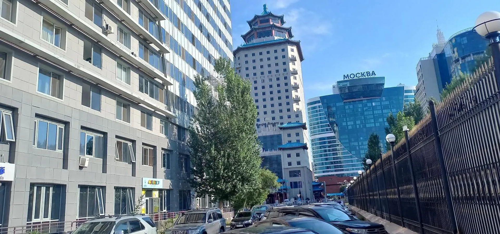 1-Комнатная Квартира Рядом С Тц Абу-Даби Плаза Жк 