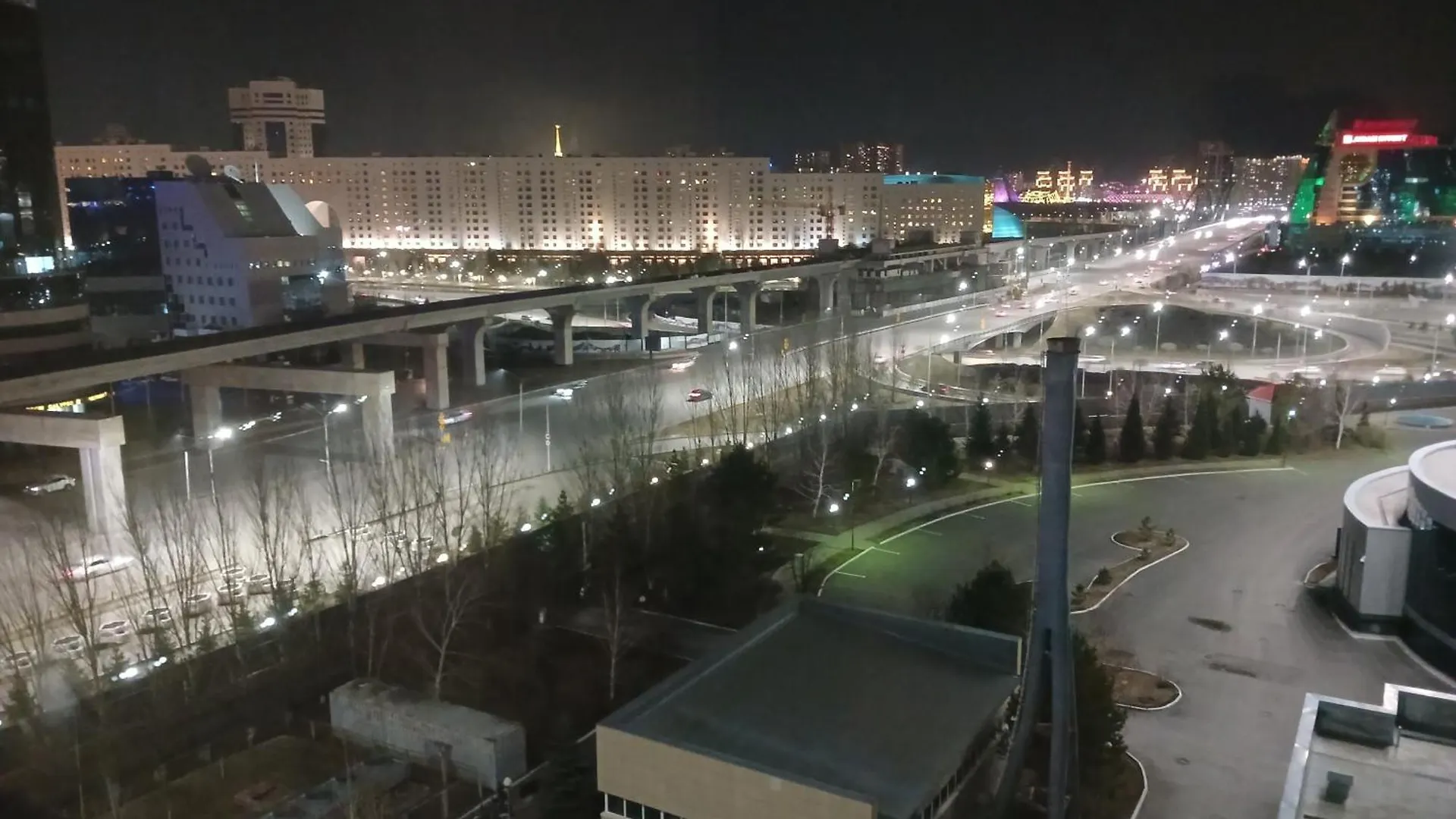 Apartment 1-Комнатная Квартира Рядом С Тц Абу-Даби Плаза Жк 